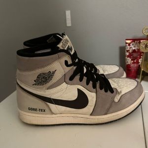 Selling these Nike air Jordan Gore-tex, Grey white and black size 10.